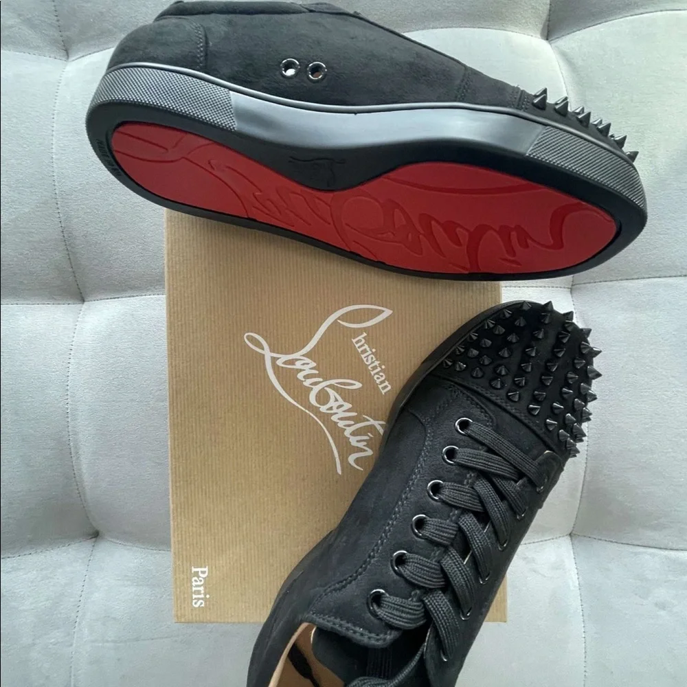 BRAND NEW Christian Louboutin’s SIZE 9/42 - Picture 3 of 8